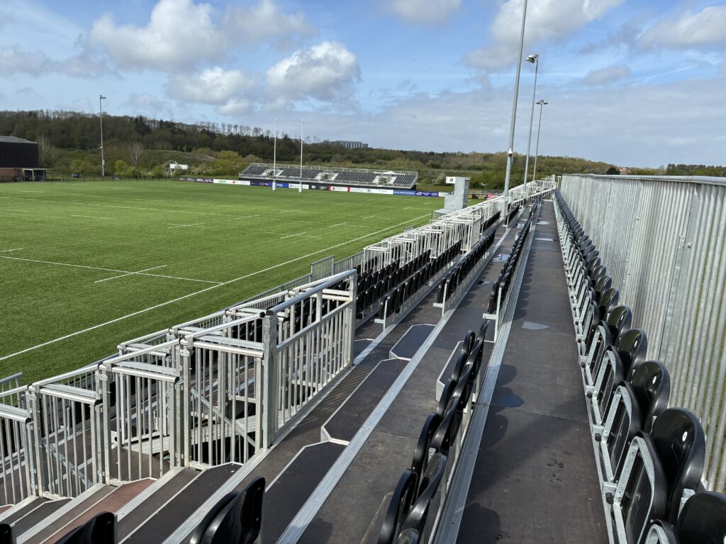 Bristol Aztecs 006