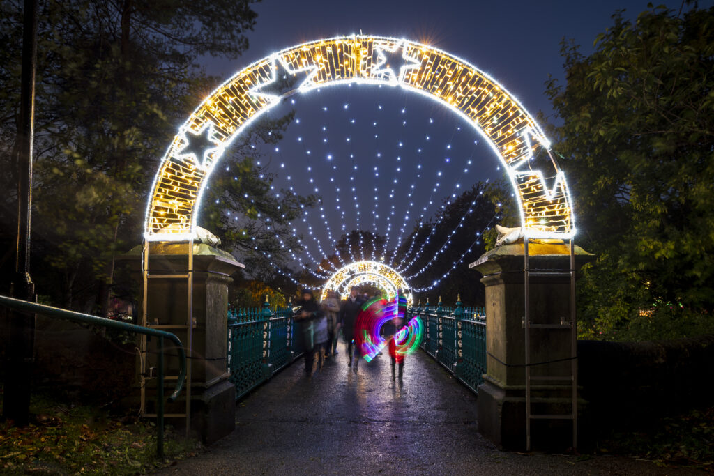 Pop up winter event lighting