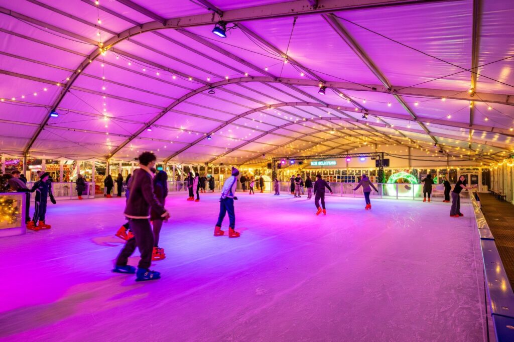 Willen lake ice rink structure