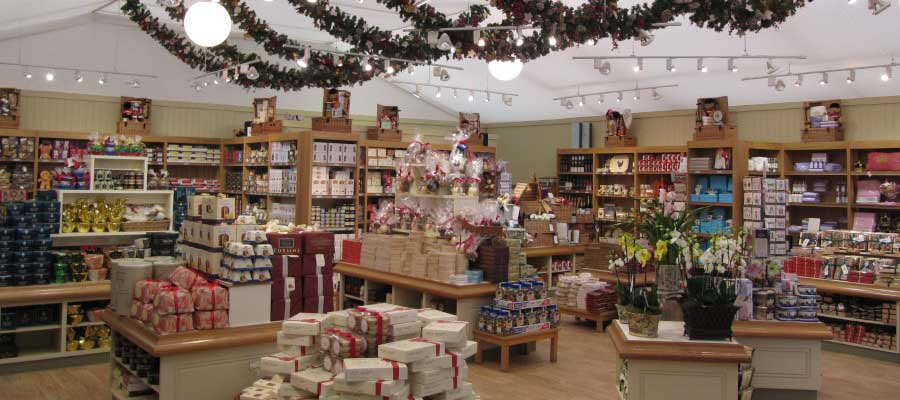 Retail Venues Pop Up Shops Christmas Merchandise Temporary Seasonal