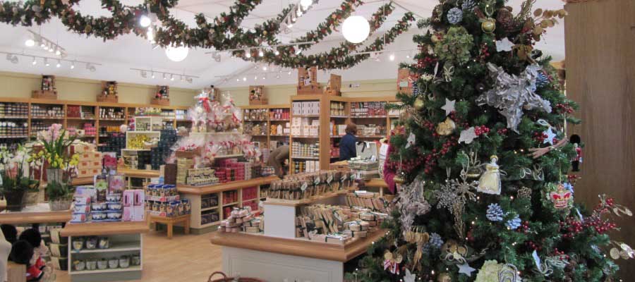 Retail Venues Pop Up Shops Christmas Merchandise